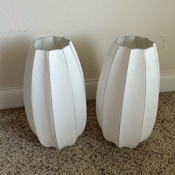Two Decor Vases - Picture 1 of 3